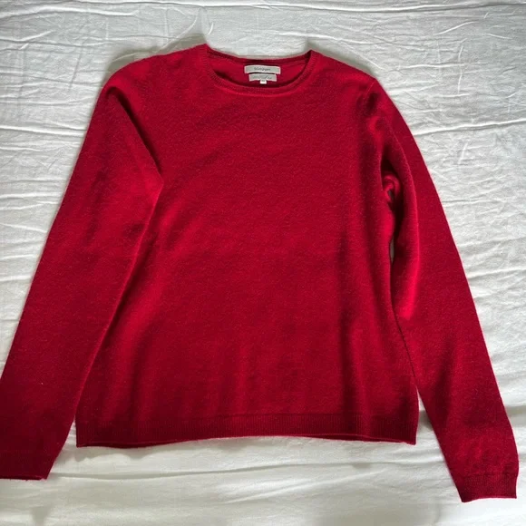Red cashmere sweater - Picture 3 of 10